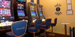 casinoapp হোমপেজে মোবাইল গেমিং পরিচিতি দৃশ্য